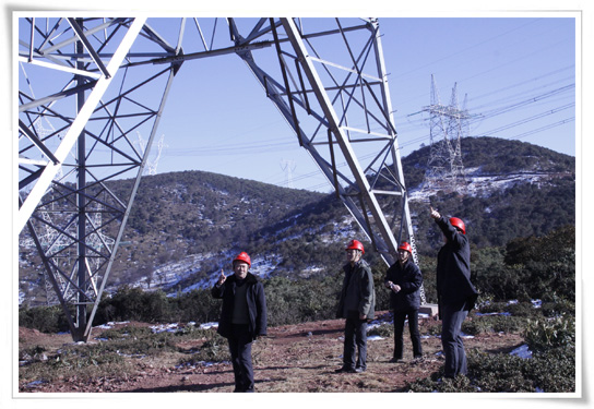 500kV石雅线、二普线线路覆冰，成蜀电力抗冰保电