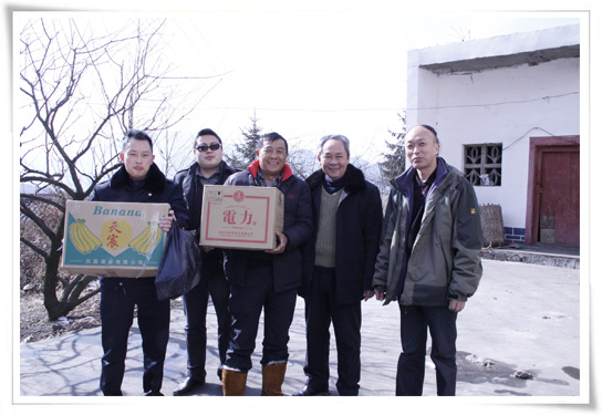 500kV石雅线、二普线线路覆冰，成蜀电力抗冰保电