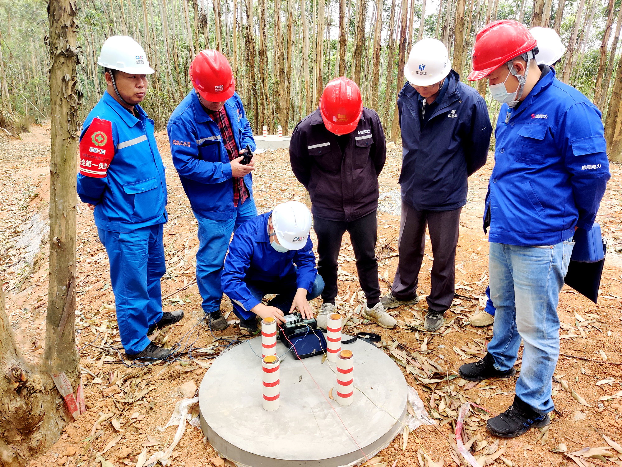 广西百色小梅-平果220kV输电线路基础工程顺利完成转序验收