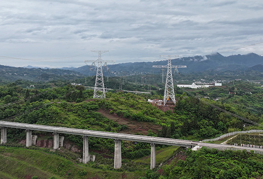  助力渝昆高铁建设 ±800kV锦苏线迁改工程顺利竣工