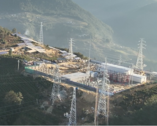 云南凤庆四大光伏发电项目集电线路工程全面竣工并网